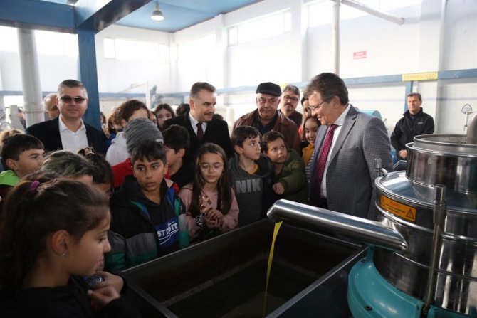 Tarımsal Üretim Ve Tarladan Sofraya Gıda Güvenilirliği Bilincinin Oluşturulması Projesi Dahilinde Öğrencilere Uygulamalı Eğitim Verildi
