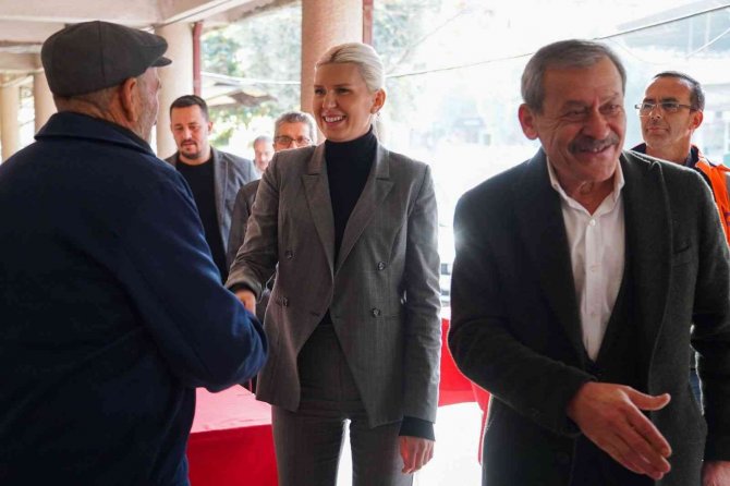 Başkan V. Subaşı İ̇stasyon Mahallesi Esnaf Ve Vatandaşlarını Dinledi