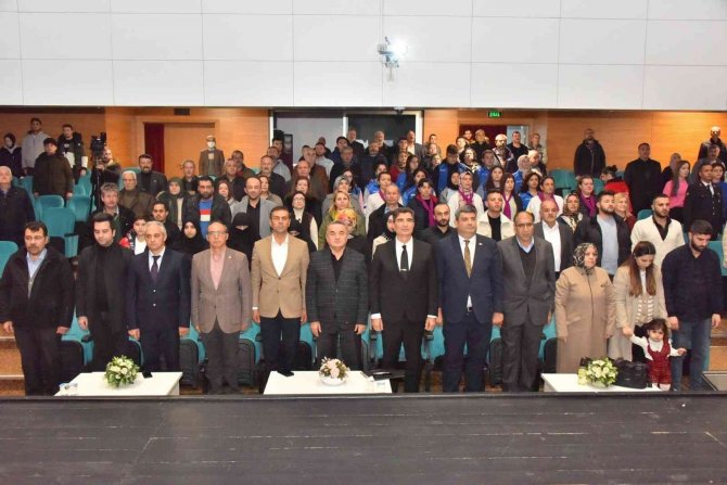 Bozüyük’te “Önce Vatan” İsimli Konferans Düzenlendi