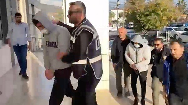 Chp Gazipaşa İ̇lçe Başkanı Yavuz Demir’i Darbeden Şahıslar Adliyeye Sevk Edildi