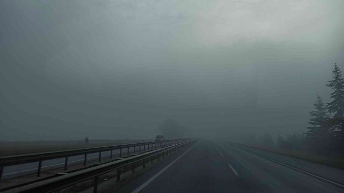 D200’de Görüş 5 Metreye Kadar Düştü, Sürücüler Zor Anlar Yaşadı