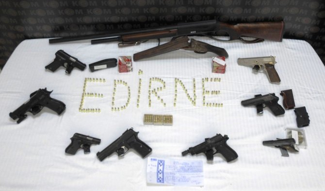 Edirne’de Organize Suç Örgütüne Yönelik Operasyon: 10 Gözaltı