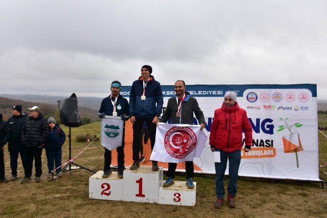 İ̇nönülü Sporcular Madalya İle Döndü