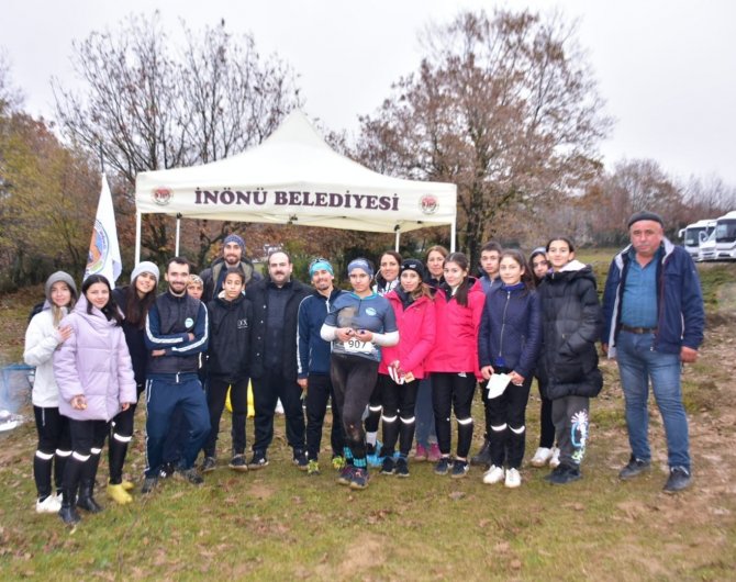 İ̇nönülü Sporcular Madalya İle Döndü