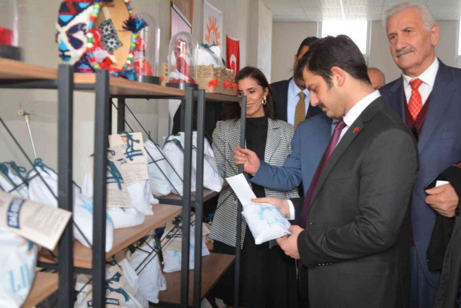 Hakkari’de Ata Tohumunun Üretileceği Atölye Açıldı