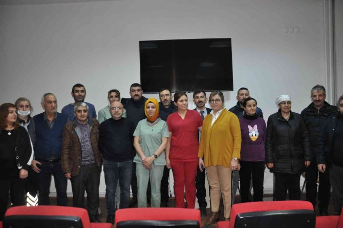 Kars’ta Öğretmenevi Çalışanları Kadro İstiyor