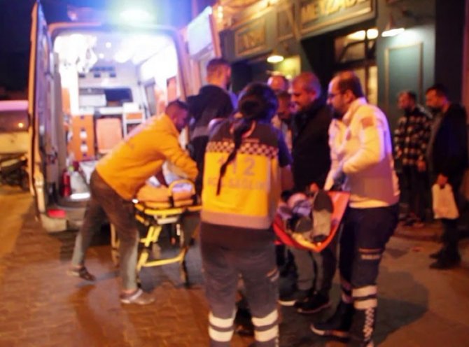 İ̇stanbul’da Restoran Önünde Silahlı Saldırı: Yolda Beklerken Bacağından Vuruldu