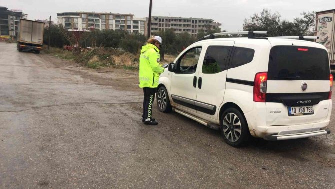 Burhaniye’de Kış Lastiği Denetimleri Artırıldı