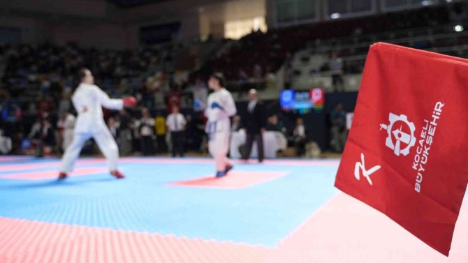 Kocaeli’de Karate Rüzgarı