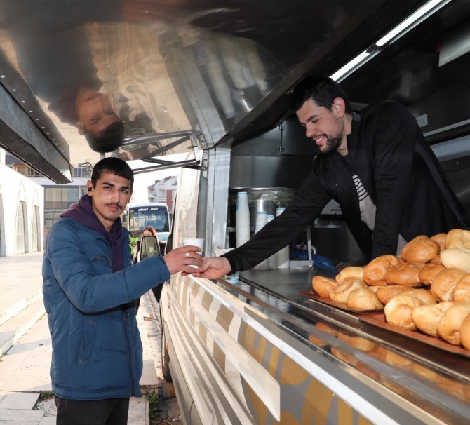 Öğrencilere Sıcak Çorba İkramı
