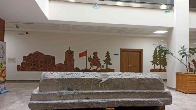 Oğlunun Sanılan Mezar Taşı Nasreddin Hoca’ya Ait Çıktı