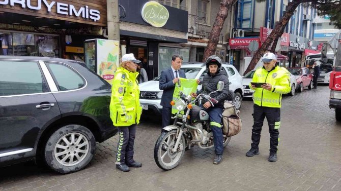 Burhaniye’de Kış Lastiği Denetimleri Artırıldı