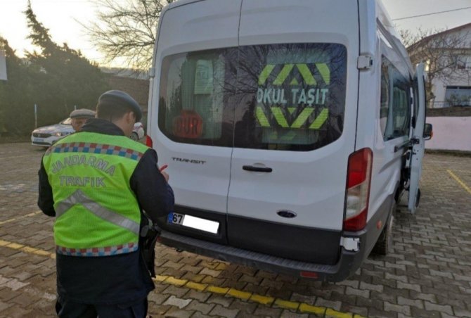Jandarmadan Servis Araçlarına Denetim