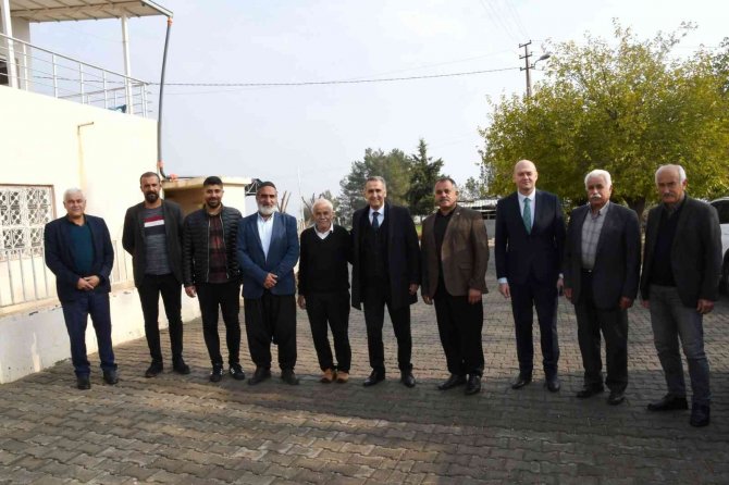 Vali Çuhadar, Köylü Vatandaşların Taleplerini Dinledi