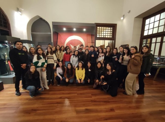 Salihlili Gençler Ankara’da Anıtkabir Ve Tarihi Yerleri Gezdi