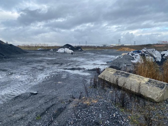 Arnavutköy’de Boş Araziye Atık Dökenlere İdari Yaptırım Uygulanacak