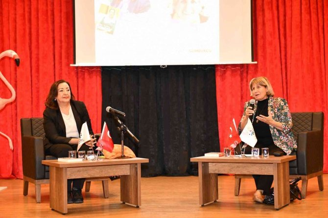 Çiğli’de Kadının Siyasetteki Yeri Konuşuldu