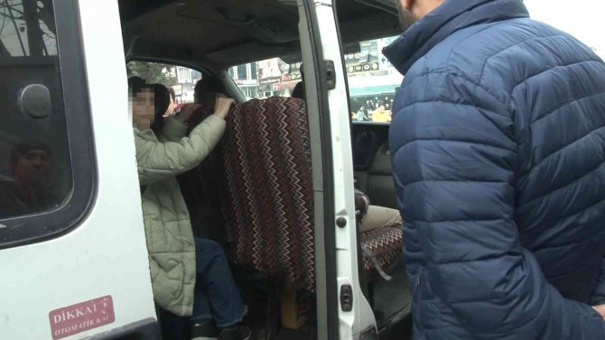 Başakşehir’de Korsan Öğrenci Servisi Yakalandı