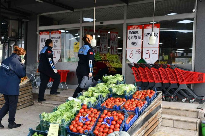 Zabıtadan Marketlerde Ürün Denetimi