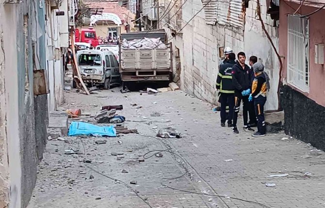 Freni Boşalan Kamyonet Çocukları Ezdi: 1 Ölü, 3 Yaralı