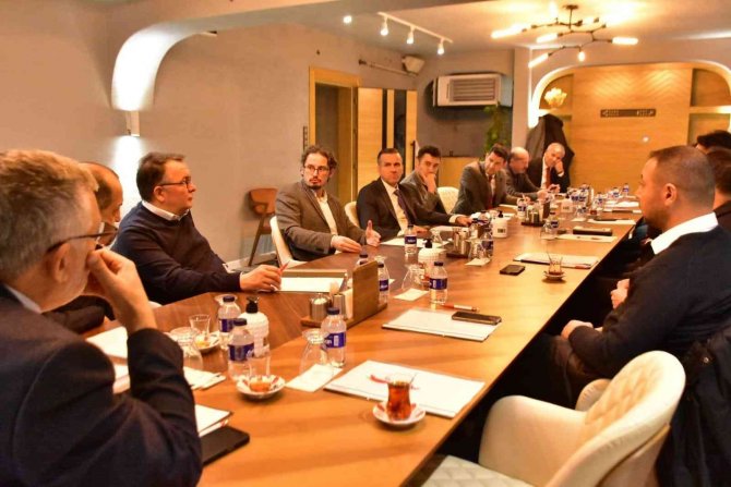 İ̇nönü’de Yerel Yönetim Ve Sanayici İşbirliği Devam Ediyor