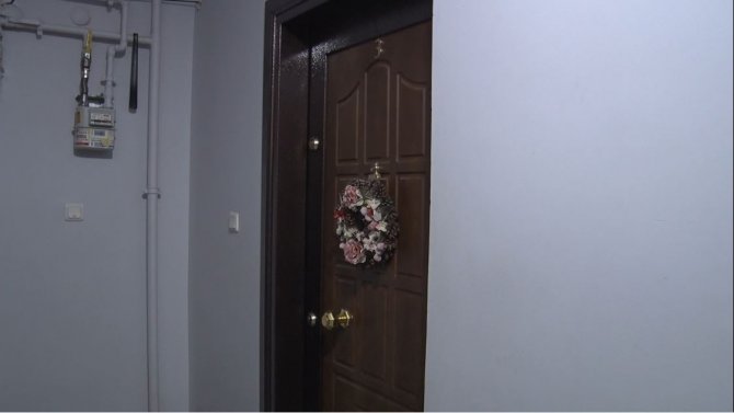 İ̇stanbul’da Akıl Almaz Olay Kamerada: Çilingirle Kapıyı Açtırıp Halasının Evini Soydu