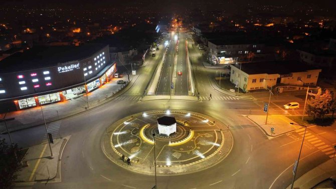 Kahramanmaraş’ta Tevfik Kadıoğlu Köprülü Kavşağı Ulaşımı Rahatlattı