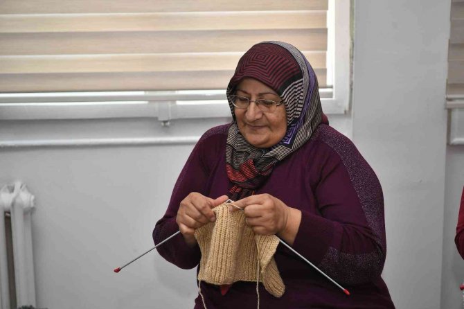 "İ̇yilik Örün" Projesi Halka Halka Yayılıyor