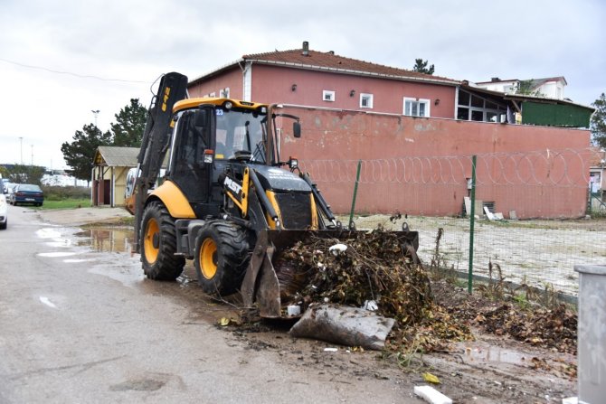 Kış Turizmi Destinasyonunda ’Moloz’ Temizliği