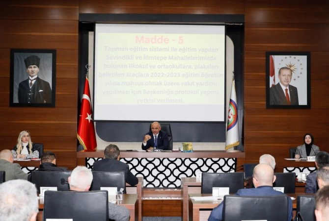 Körfez’de Taşımalı Eğitime 85 Bin Tl’lik Mazot Desteği