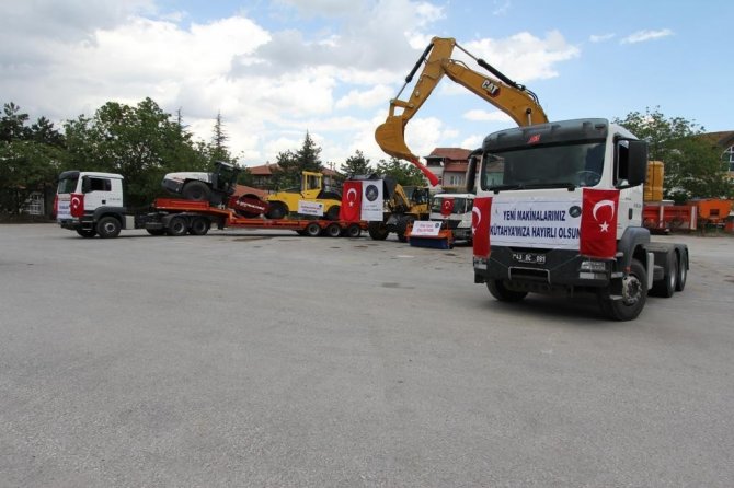 Kütahya’ya 44 Milyon Lira Değerinde Yeni İş Makinesi Ve Araç