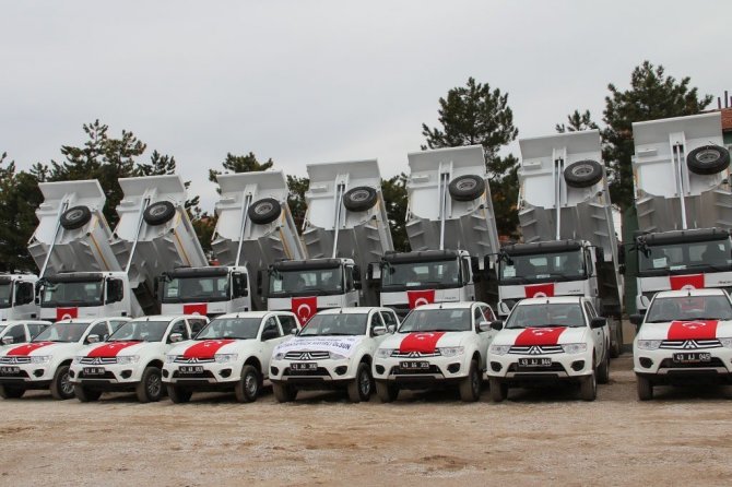 Kütahya’ya 44 Milyon Lira Değerinde Yeni İş Makinesi Ve Araç