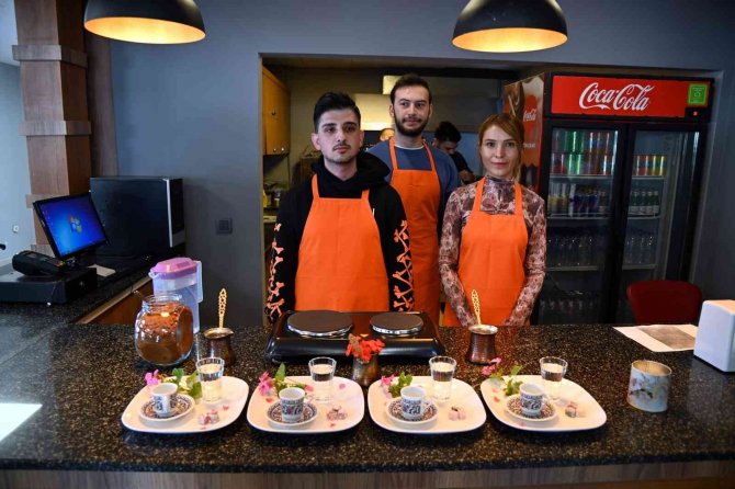Gençler Türk Kahvesi Etikliğinde Buluştu