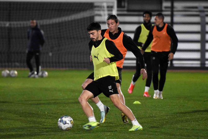 Manisa Fk’da Göztepe Hazırlıkları Devam Ediyor