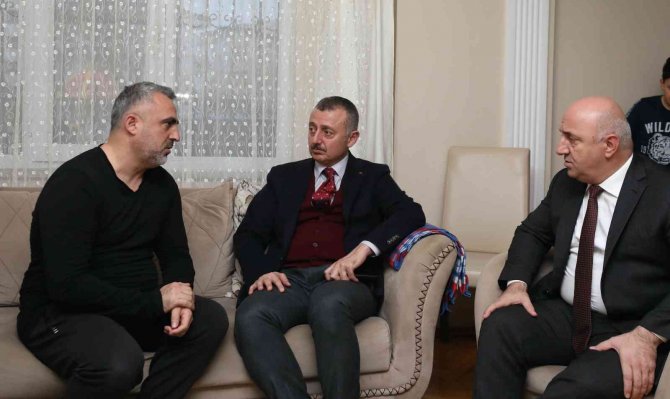 Başkan Büyükakın: "Bizler, Mazlumların Ve Halkımızın Duasına Güveniyoruz"