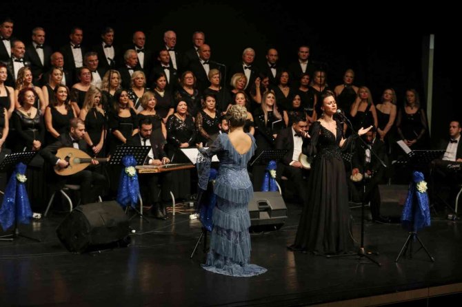 “Sanat Güneşi” Doğum Gününde Şarkılarıyla Anıldı