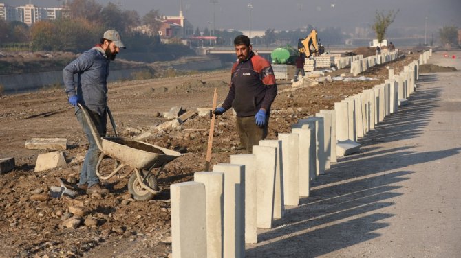 Karaçay Deresi Kenarına Yeni Yürüyüş Ve Bisiklet Yolları