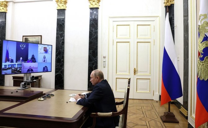 Putin: "Rusya Yalnızca Düşman Saldırısına Yanıt Vermek İçin Nükleer Silah Kullanır"