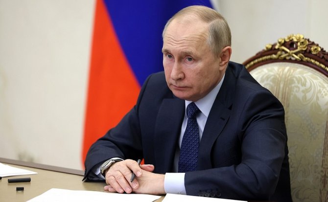 Putin: "Rusya Yalnızca Düşman Saldırısına Yanıt Vermek İçin Nükleer Silah Kullanır"