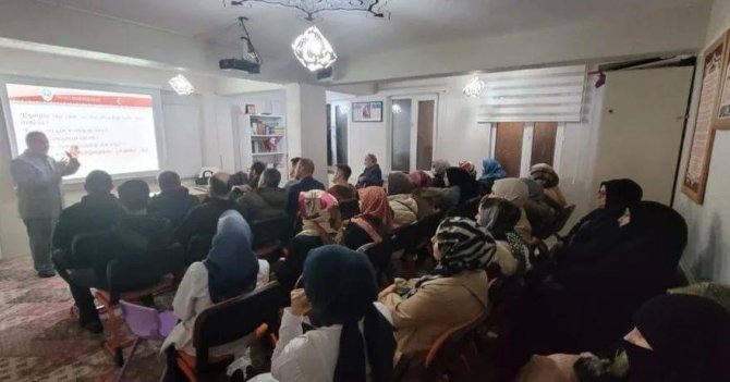 ‘Evliliğe İlk Adım’ Semineri Verildi