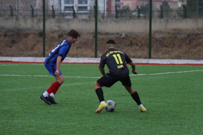 Ahmet Ayık Spor Lisesi Şampiyon Oldu