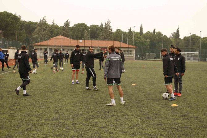 Yeşilçınar Deplasmanda Kaybedilen İki Puana Üzülüyor