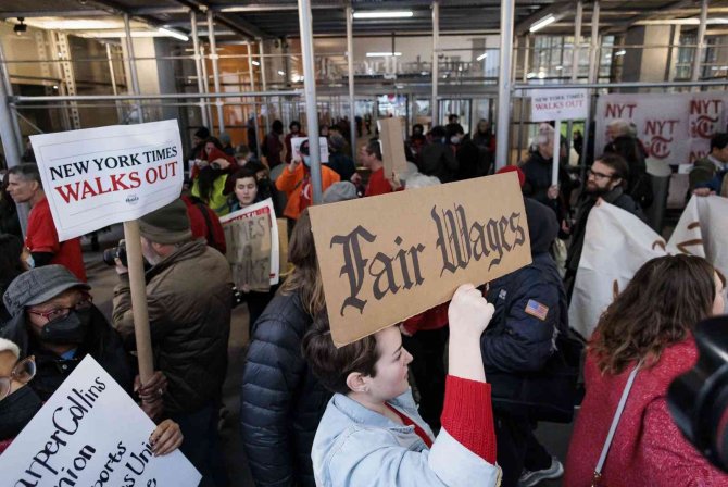 New York Times Çalışanları 40 Yıl Sonra 24 Saatlik Grev Başlattı