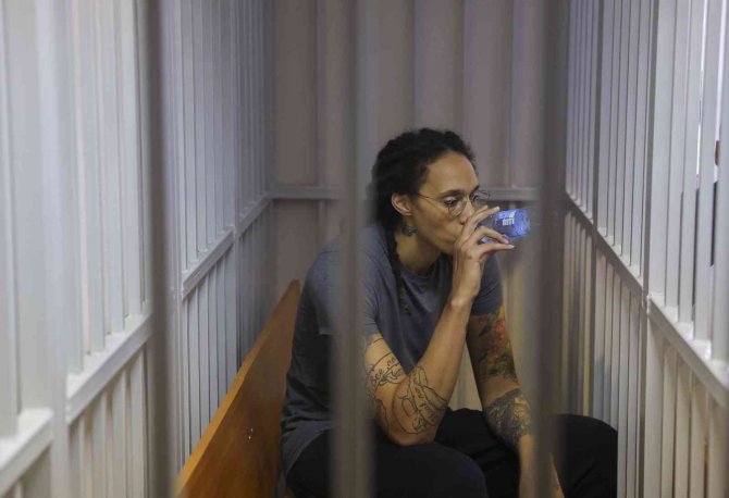 Abd’li Basketbolcu Brittney Griner Mahkum Takasıyla Serbest Bırakıldı