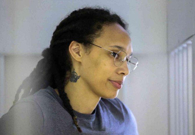Abd’li Basketbolcu Brittney Griner Mahkum Takasıyla Serbest Bırakıldı