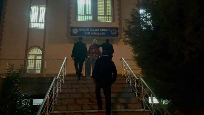 Uyuşturucu Operasyonunda 1 Şahıs Tutuklandı