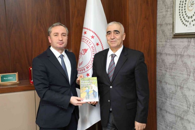 Ai̇çü Öğretim Üyesi Prof. Dr. Gökalp’dan Milli Eğitim Müdürü Kökrek’e Ziyaret