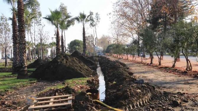 Akçaabat Sahil Parkı Yenileniyor