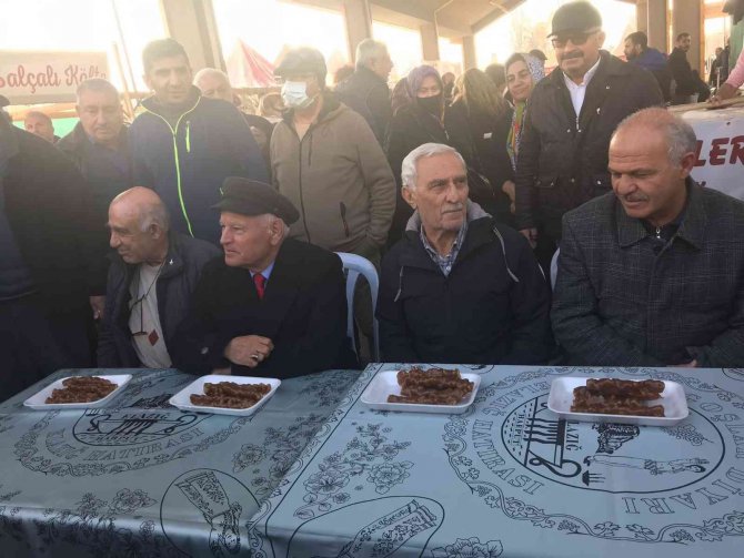 İ̇çli Köfteyi Yedi, İçinden Çıkan Altını Kaptı