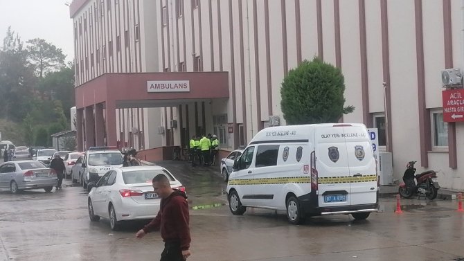Miras Davasında Kardeşler Birbirine Girdi: 1 Ölü, 2 Yaralı